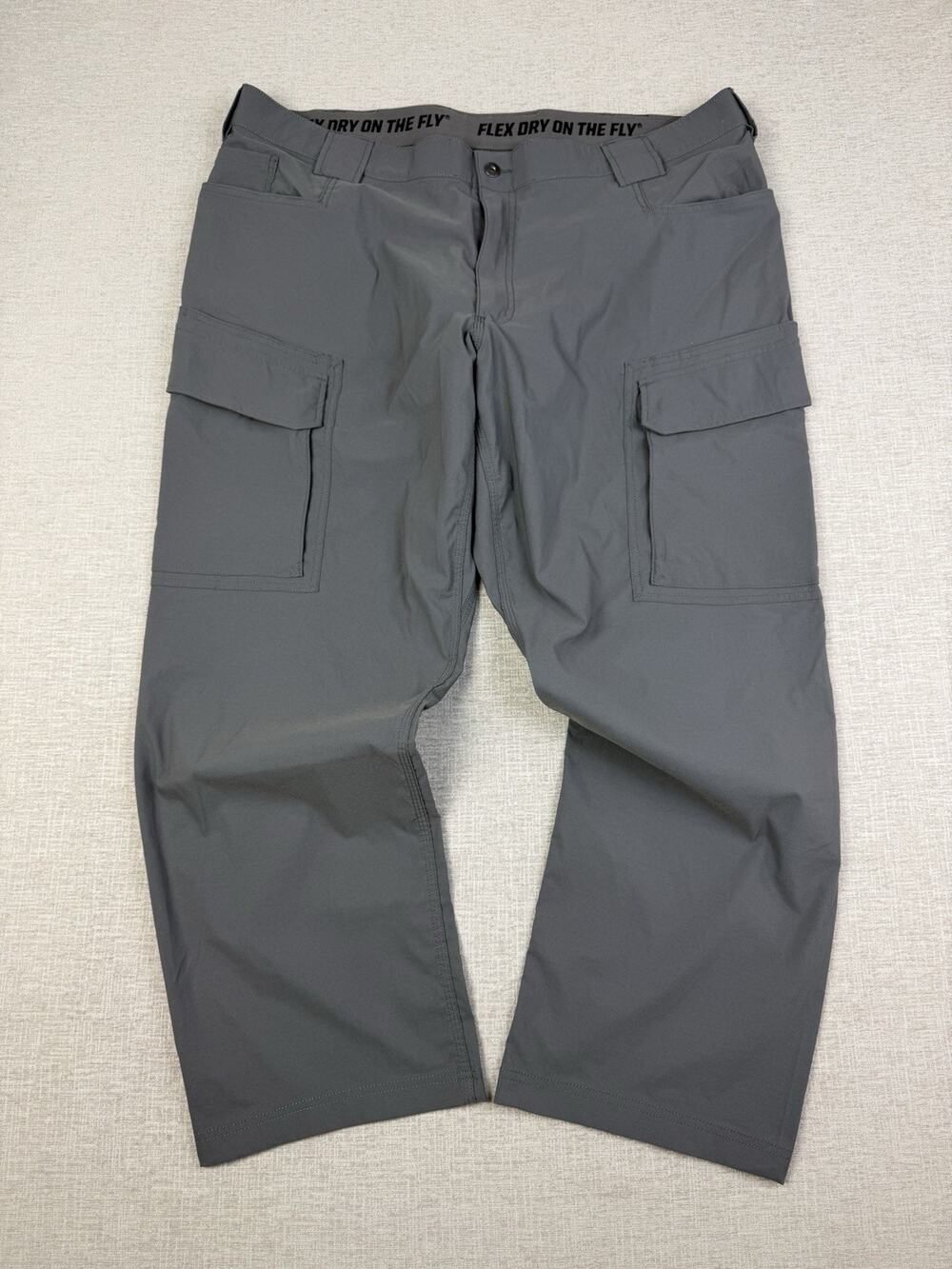 Duluth Trading Flex Dry on the Fly Cargo Pants Men’s 44x30 Gray Relaxed Fit